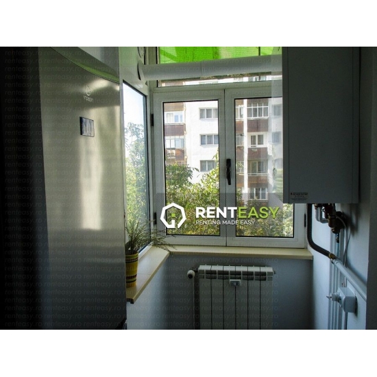 De vanzare!Apartament decomandat cu 3 camere situat pe Bulevardul Independentei - UMF